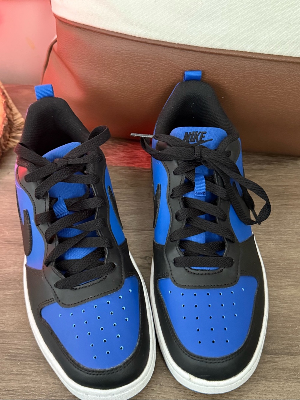 Nike Boys Youth Blue and Black Low-Top Sneakers